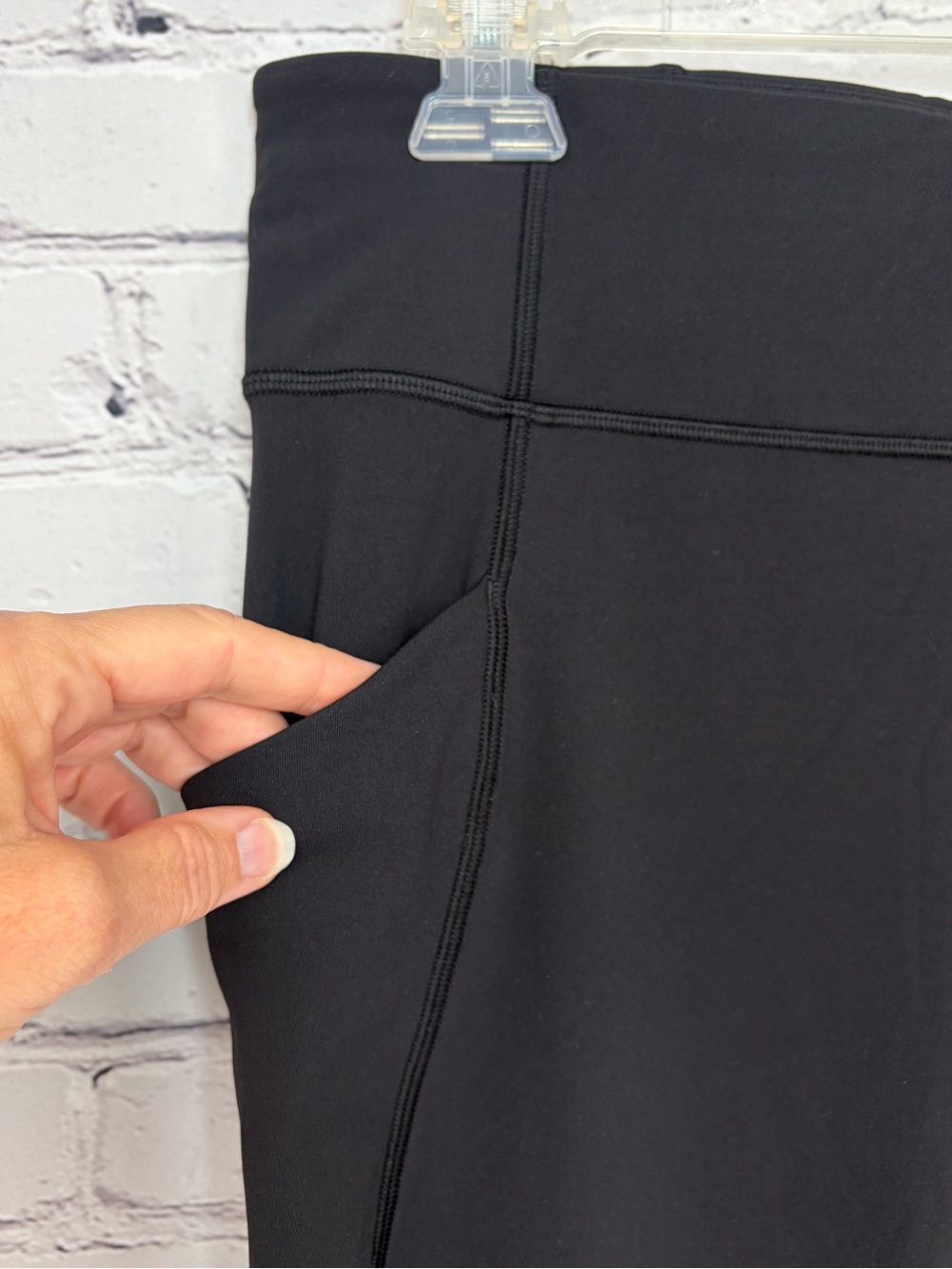 Lululemon Time To Sweat Crop *23” Black Sz 10 - Picture 8 of 16